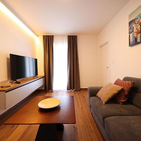 Apartmani Diklo ザダル エクステリア 写真