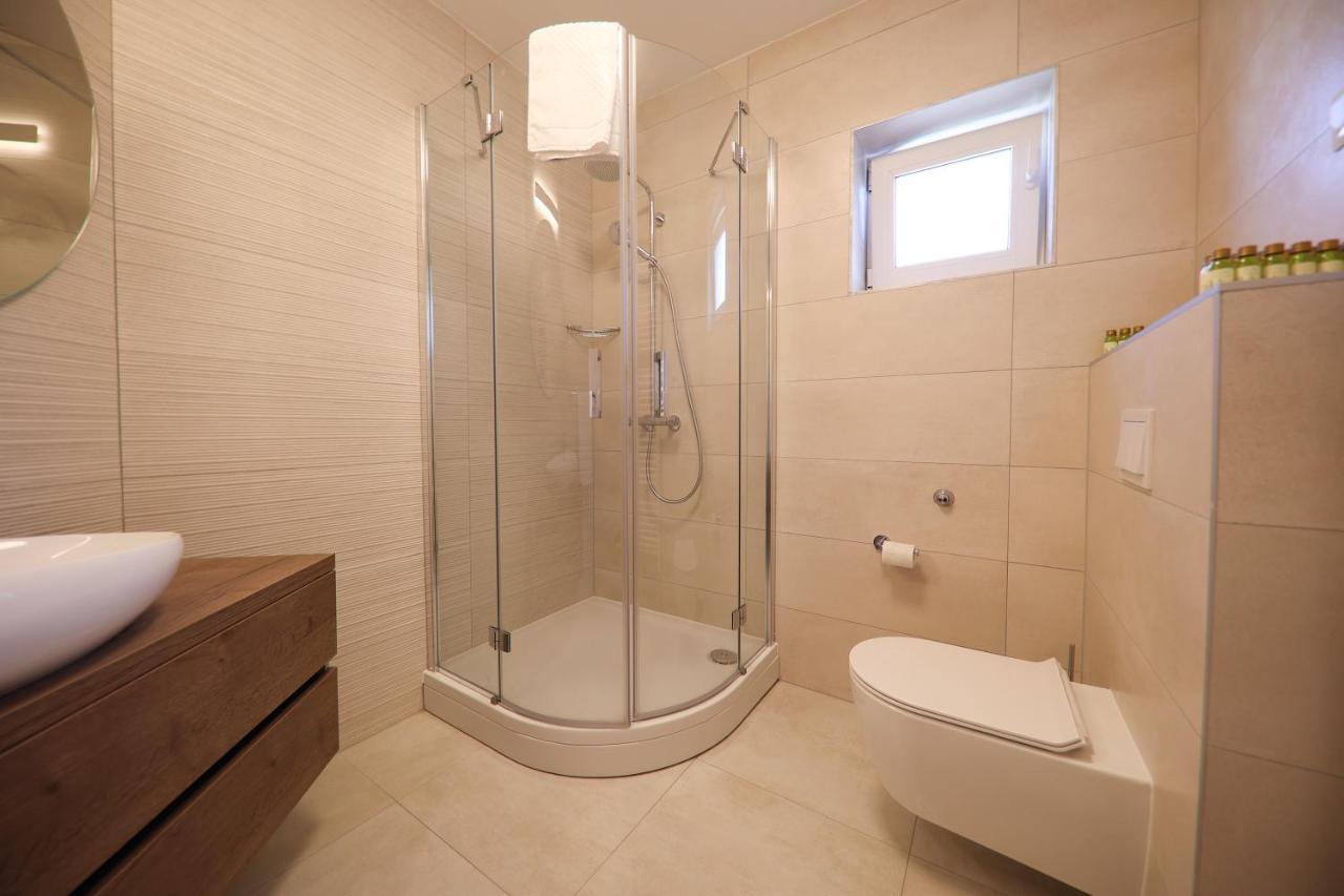 Apartmani Diklo ザダル エクステリア 写真