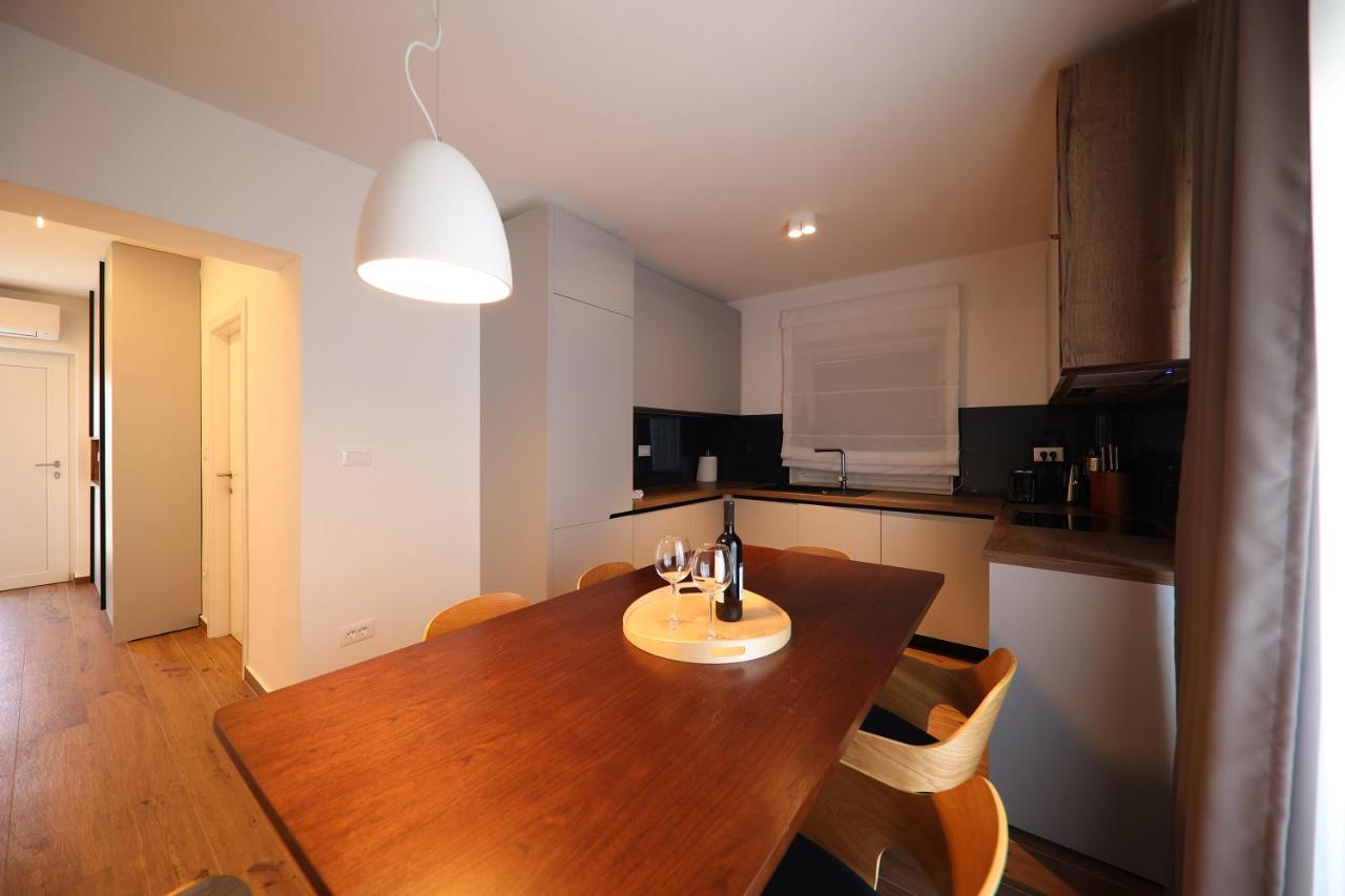 Apartmani Diklo ザダル エクステリア 写真