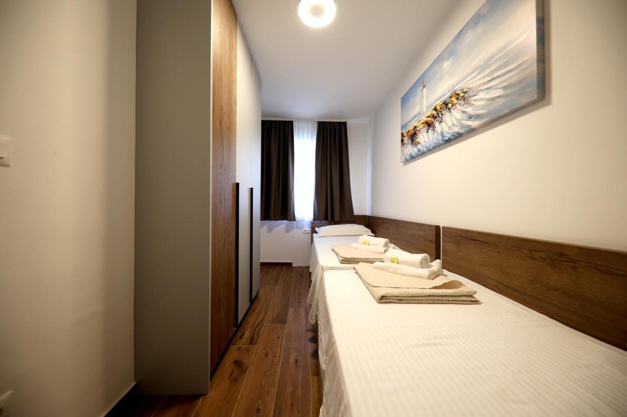 Apartmani Diklo ザダル エクステリア 写真
