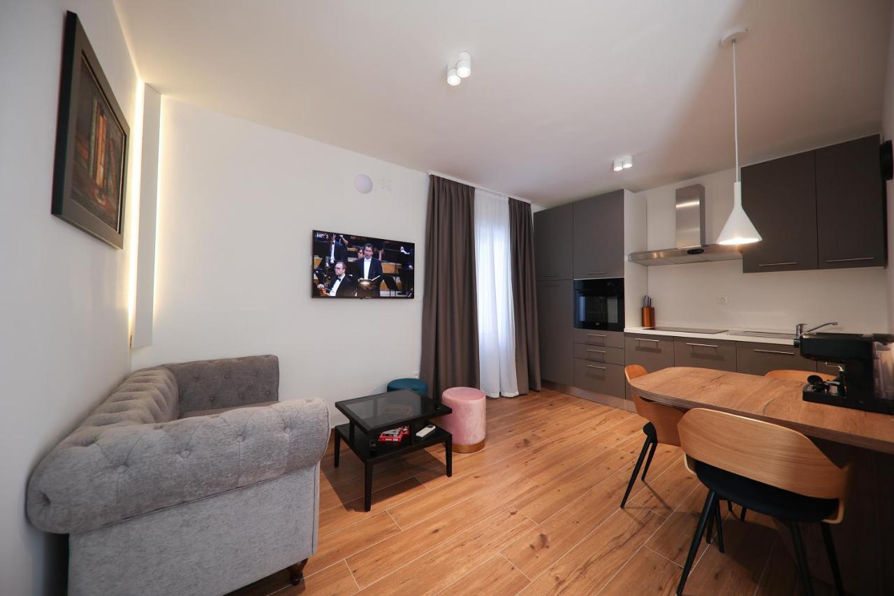 Apartmani Diklo ザダル エクステリア 写真