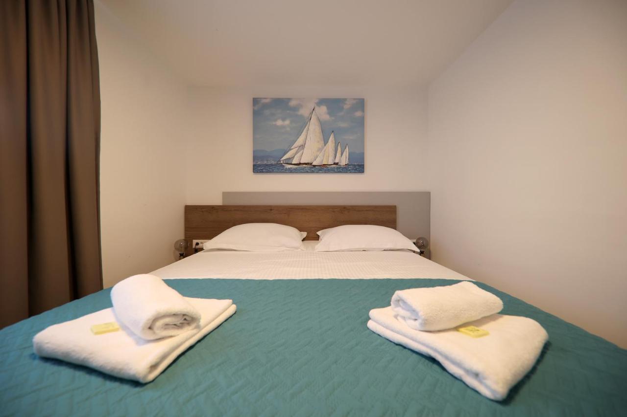 Apartmani Diklo ザダル エクステリア 写真