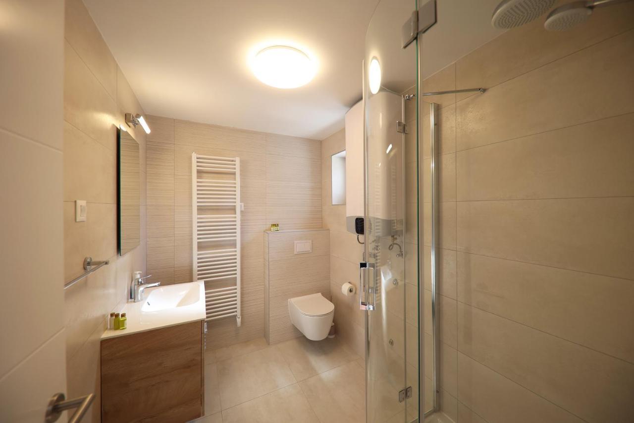 Apartmani Diklo ザダル エクステリア 写真