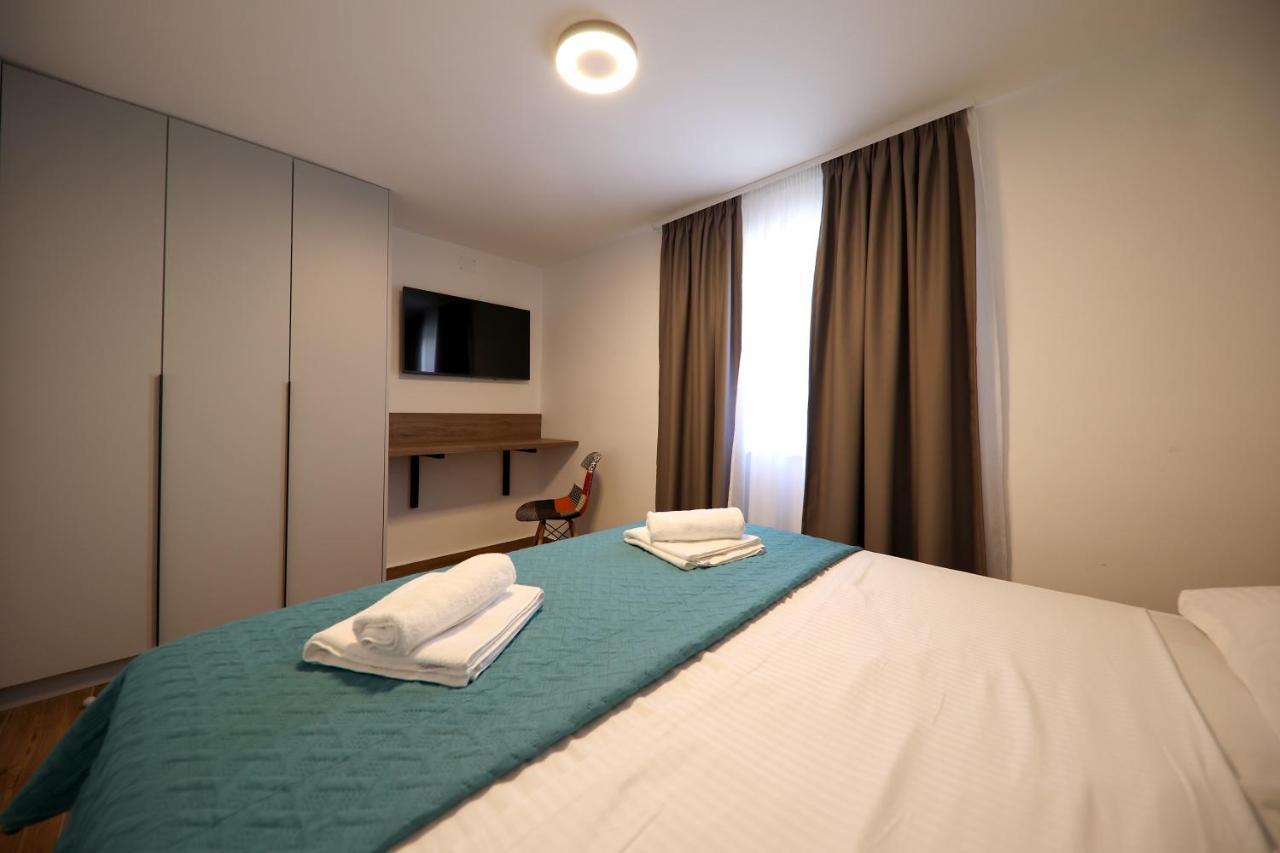 Apartmani Diklo ザダル エクステリア 写真